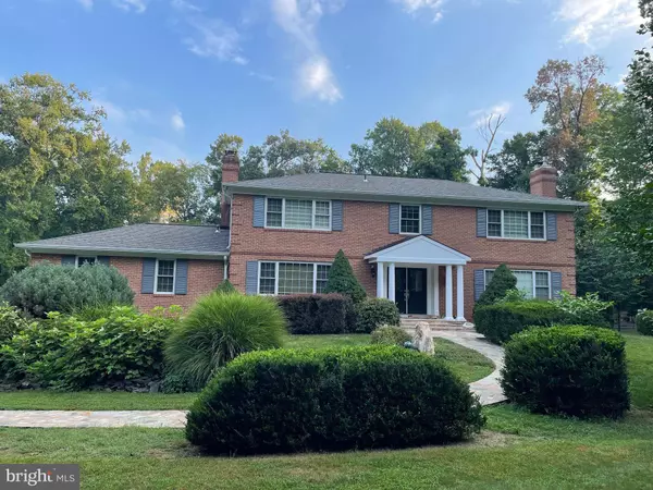 10310 HENDERSON RD, Fairfax Station, VA 22039