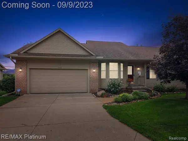 10142 Greenview Court, Goodrich, MI 48438