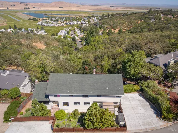 2232 Laguna Vista DR, Novato, CA 94945