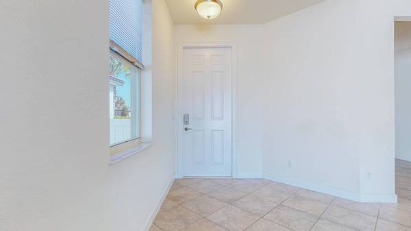 12434 NW Stanis LN, Port Saint Lucie, FL 34987