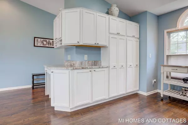 11271 Avocet Court, Holland, MI 49424