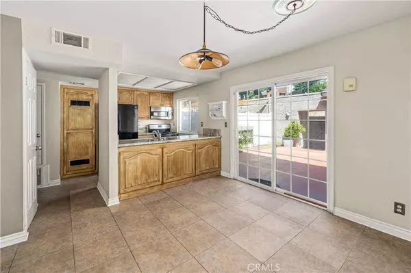 26914 Via Terraza #83, Saugus, CA 91350