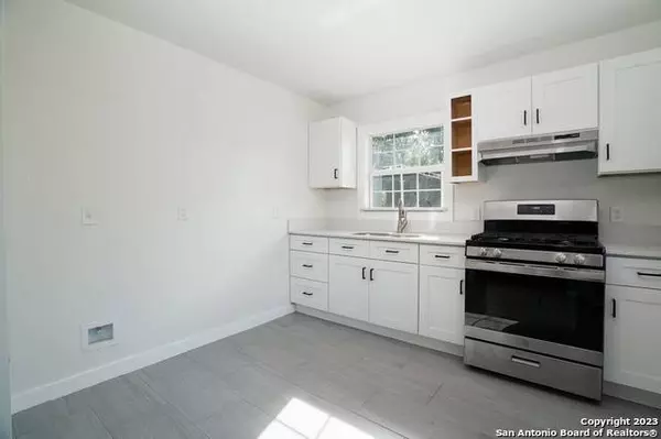 203 O'Conee St, San Antonio, TX 78211