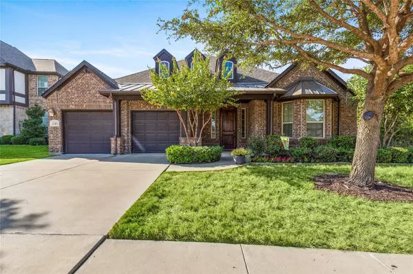 1182 Overland Drive, Burleson, TX 76028