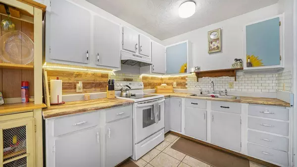 718 E Rio Blanco Avenue, Rangely, CO 81648