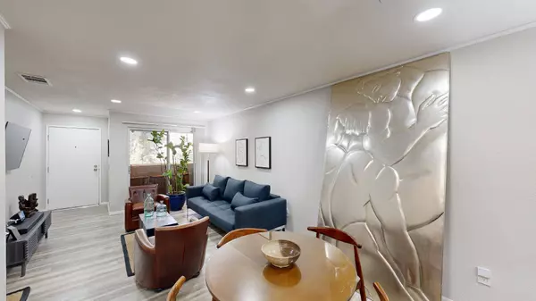 2825 N Los Felices RD #214, Palm Springs, CA 92262