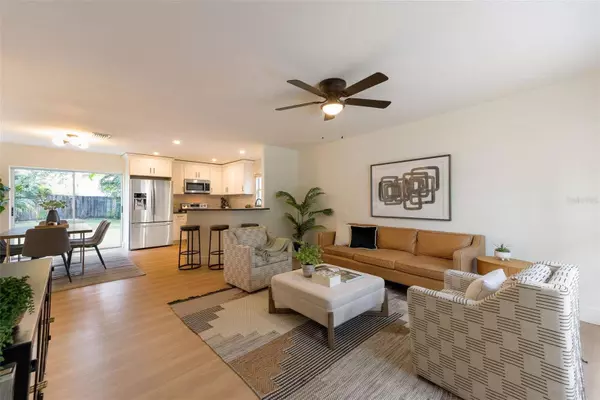 3721 CARROWAY ST, Tampa, FL 33619