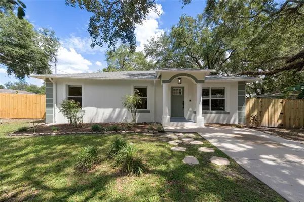 3721 CARROWAY ST, Tampa, FL 33619