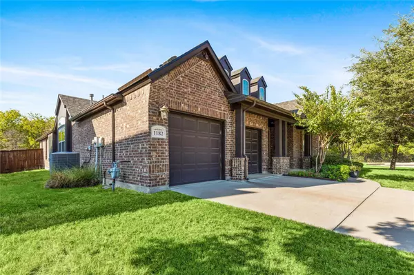 1182 Overland Drive, Burleson, TX 76028