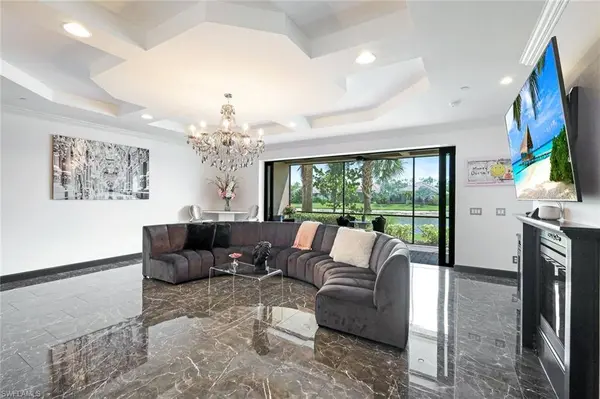 9653 Montelanico LOOP #103, Naples, FL 34119