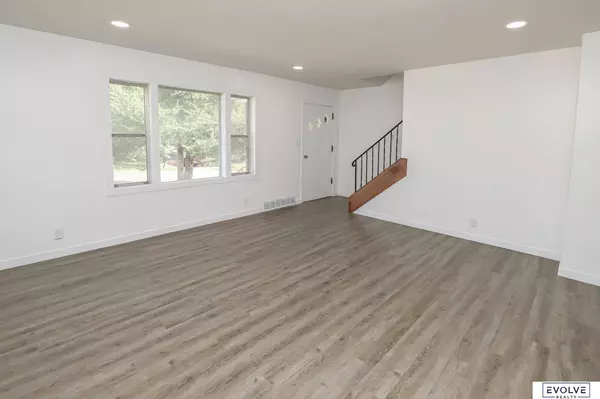 2306 Clay Street, Bellevue, NE 68123