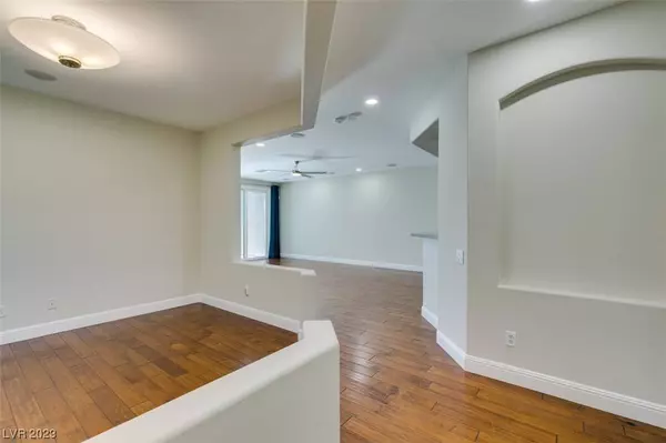 11261 Piper Peak Lane, Las Vegas, NV 89138