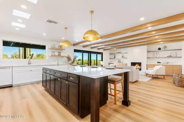 5450 N Estelle Drive, Tucson, AZ 85718