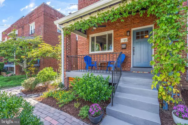 95 54TH ST SE, Washington, DC 20019