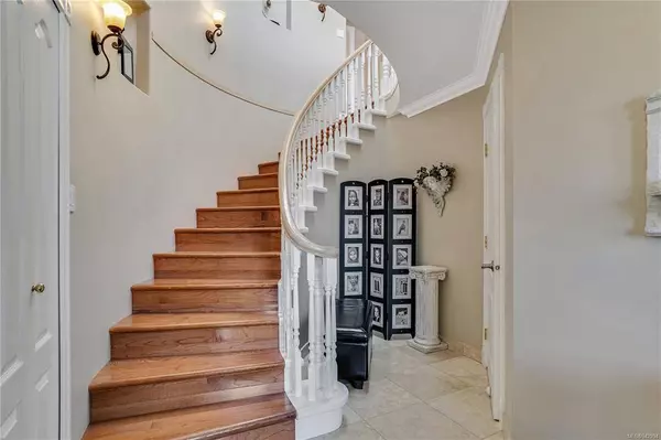 6557 Ptarmigan Way, Nanaimo, BC V9V 1R1