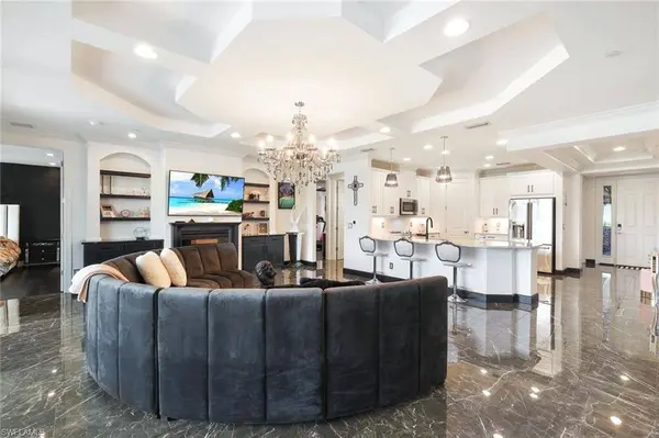 9653 Montelanico LOOP #103, Naples, FL 34119