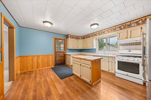 1310 Adams St, La Crosse, WI 54601