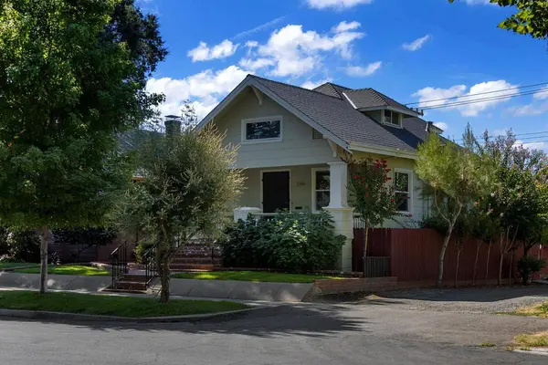 2200 Portola WAY, Sacramento, CA 95818