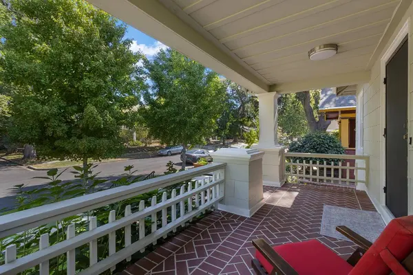 2200 Portola WAY, Sacramento, CA 95818