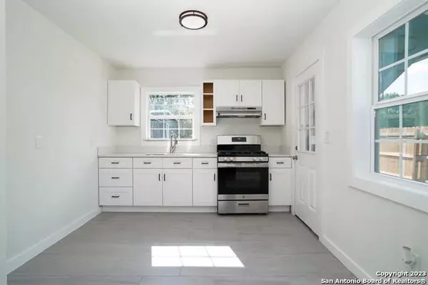 203 O'Conee St, San Antonio, TX 78211