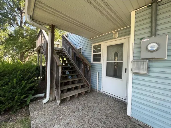 8508 E 47th TER, Kansas City, MO 64129