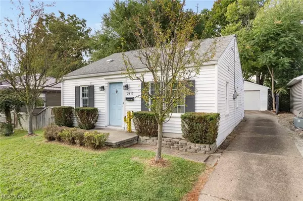 2417 Triplett BLVD, Akron, OH 44312