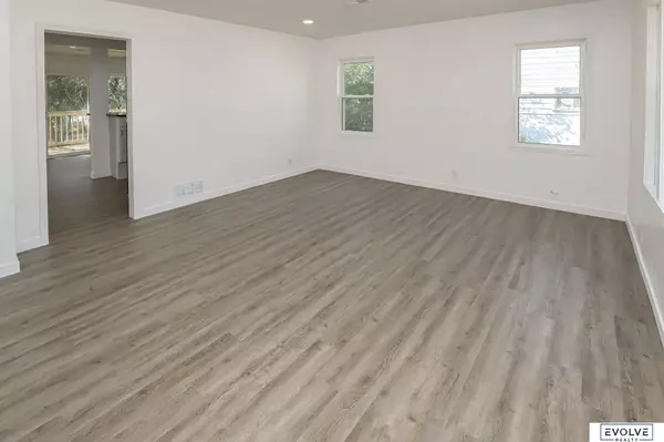 2306 Clay Street, Bellevue, NE 68123