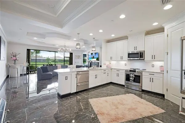 9653 Montelanico LOOP #103, Naples, FL 34119