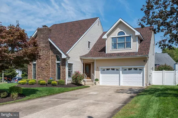 1 EDINBURGH LN, Mount Laurel, NJ 08054