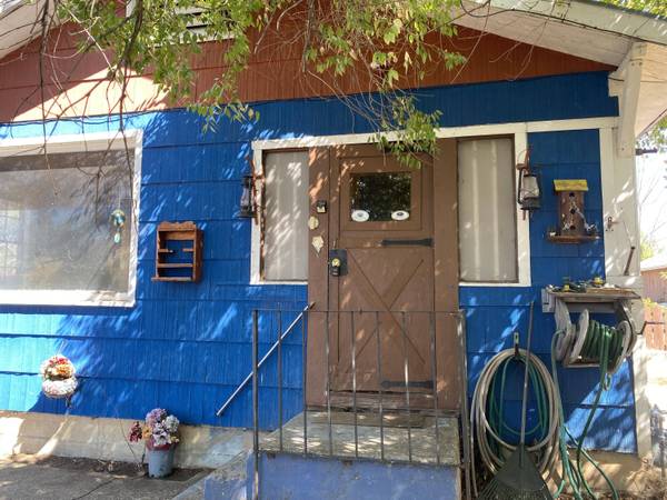 2650 Tennessee Dr, Medford, OR 97501