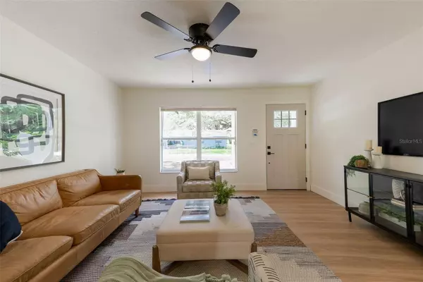 3721 CARROWAY ST, Tampa, FL 33619