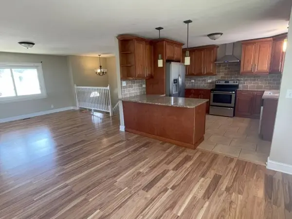 1606 Mckool Avenue, Streamwood, IL 60107