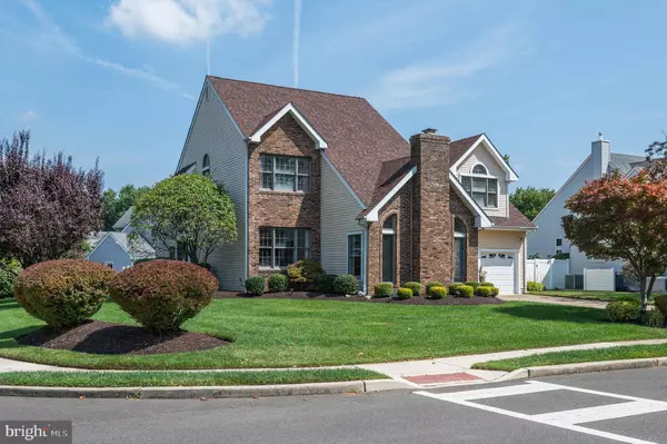 1 EDINBURGH LN, Mount Laurel, NJ 08054