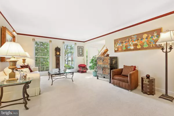 7941 STARBURST DR, Pikesville, MD 21208