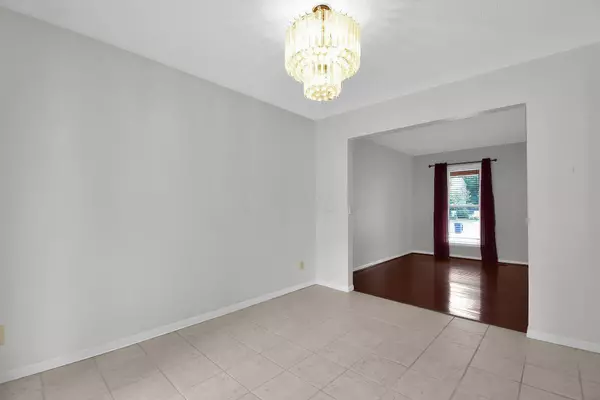 8205 Longhorn Road, Powell, OH 43065