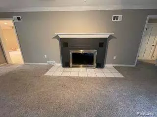 11760 22 MILE Road, Shelby Twp, MI 48315