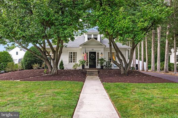 15 W MAPLE AVE, Moorestown, NJ 08057