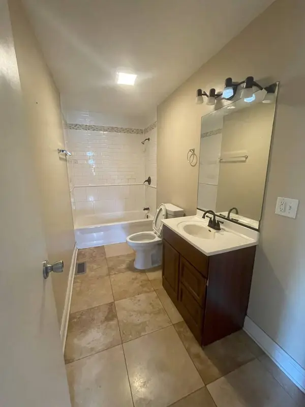 1606 Mckool Avenue, Streamwood, IL 60107