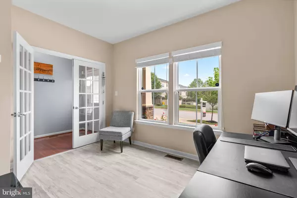 829 CREEKSIDE VILLAGE BLVD, Glen Burnie, MD 21060