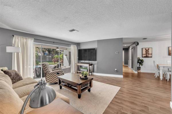 40 LINDEN LN, Palm Harbor, FL 34683