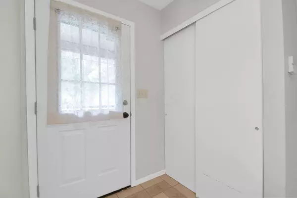 8205 Longhorn Road, Powell, OH 43065