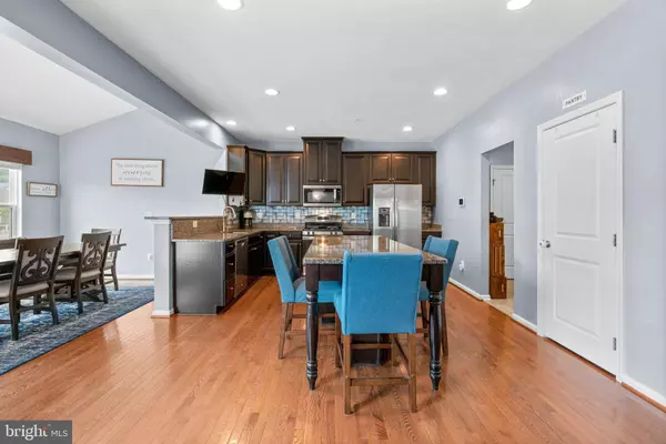 829 CREEKSIDE VILLAGE BLVD, Glen Burnie, MD 21060