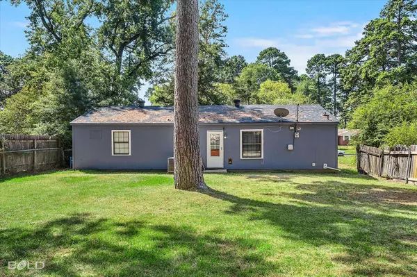 2842 Smithfield Road, Shreveport, LA 71118