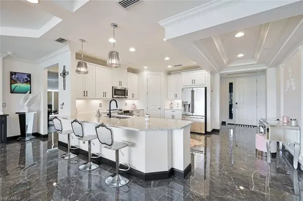 9653 Montelanico LOOP #103, Naples, FL 34119