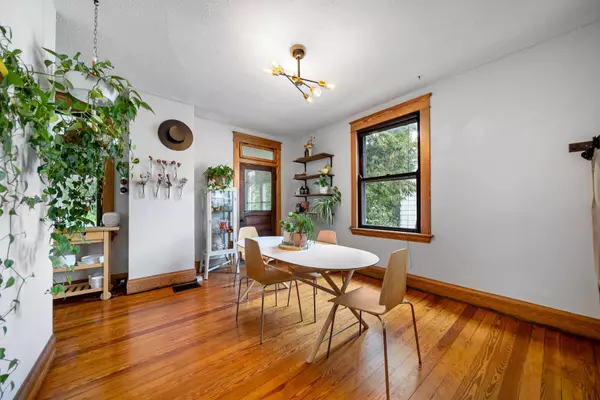 218 W Walnut Street, Southgate, KY 41071