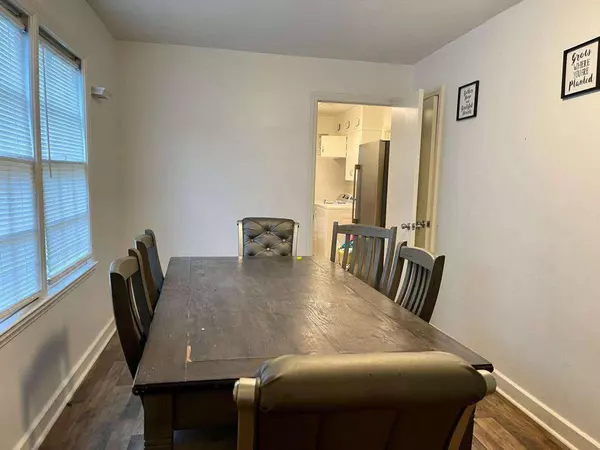 53 N Gill ST, Hazlehurst, GA 31539