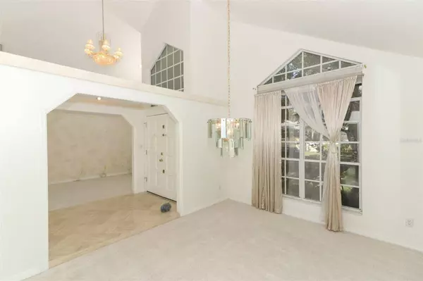 6605 CRENSHAW DR, Orlando, FL 32835