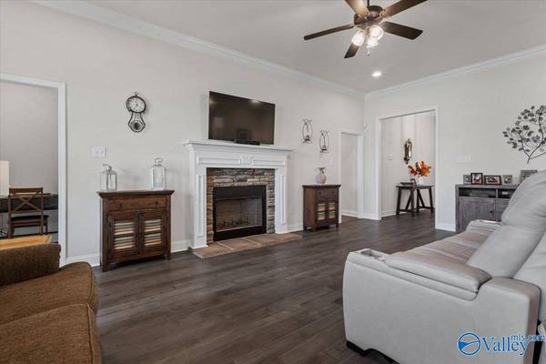 133 Creek Ridge Drive, Meridianville, AL 35759