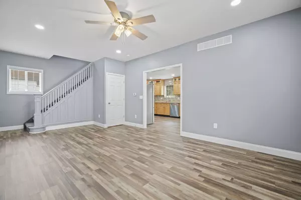 705 Lansing Avenue, Jackson, MI 49202