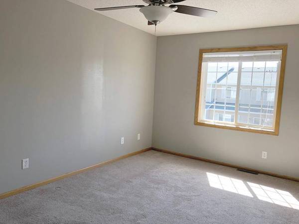 2533 Cobble Hill CT #G, Woodbury, MN 55125